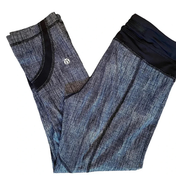 Lululemon Run Inspire Crop II All Luxtreme - Picture 8 of 8